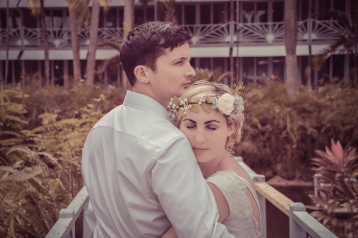 Story telling wedding photography is all about capturing the photos in a innovative way that represents the couple's wedding day Wedding photography comes with a specialized type of approach towards this field, a photographer has to be dedicated to capture all the memorable moments at a wedding in a creative way