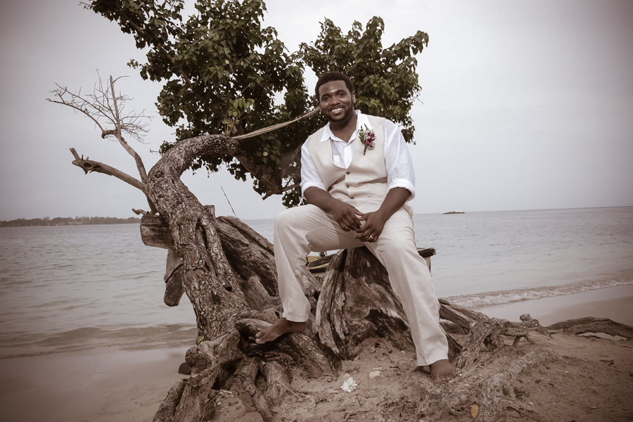 The realm of Jamaica wedding photography is where photographers can express their freedom of creativity and self expression The realm of Jamaica wedding photography is where photographers can express their freedom of creativity and self expression