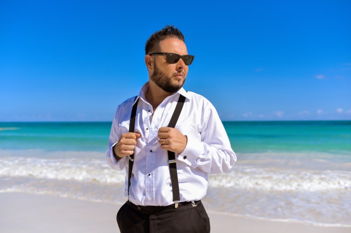 Check out their previous work on their website - Jamaica wedding photography for the best in class excellence and cost-efficient Jamaica wedding photographers. Go through the portfolio and the studio albums that exhibit a feel of nostalgia, the photos from Jamaica wedding photographers are mementos of marriage that one may glance back onto and remember the day that means so much to them. A wedding photographer from Jamaica is a pretty great beginning for those glorious and gorgeous wedding photos. Subsequently, Jamaican Bridal Hairstylist and Makeup artist with the company is even more passionate about her work. Her name is Nicola Brown and is a professional makeup artist trained with the face forward school of beauty. Her goal is to make every single bride look as pretty and beautified as possible at the time of their weddings.