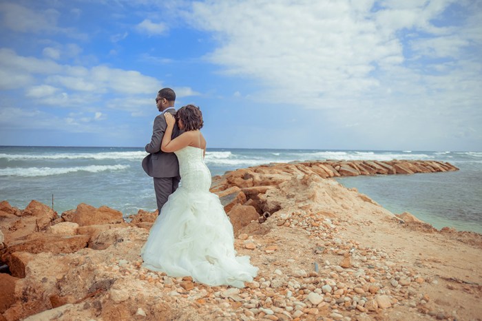 It would not be enough just to check out their social media accounts and portfolios; it would also be better if the couple will have the chance to ask some pertinent questions through a scheduled interview. The interview would be the perfect venue to see how well the wedding photographer communicates with his clients, if he’s open to suggestions and criticisms and how well he conveys his ideas and concepts to the couple. ⦁ Look into the Full Wedding Photo Collection with a keen and critical eye It is very important to take note if the photographer that a couple is planning to hire if he was able to capture all the most important moments in the wedding such as the time when the groom and the bride locked their eyes during the exchange of vows or when the father of the bride shed a tear of happiness when the wedding officiant finally announced their sacred and official union as husband and wife. ⦁ Ensure that the Couple and the Photographer’s Personality Mesh with each other It is important that the couple is comfortable with the photographer so that they may effectively verbalize their preferences and so with the photographer so that he can express his valuable suggestions and ideas more effectively. Being able to work harmoniously and comfortable with each other will bring out more successful and remarkable results.It is very significant for the wedding photographer to know the precise decision of the couple whether he is hired or not, and this should be explicitly expressed by the clients so that the photographer would be able to block out the date in his calendar and would not accept other bookings from other clients. The couple should not forget to confirm the booking especially two weeks before the big day. It is important that an agreement or contract be signed between the photographer and the client because it will protect both parties in case one side fails to meet his obligations towards the other. It would be an assurance that the photographer would perform his duties and responsibilities based on the provisions agreed upon by the client and the professional wedding photographer.