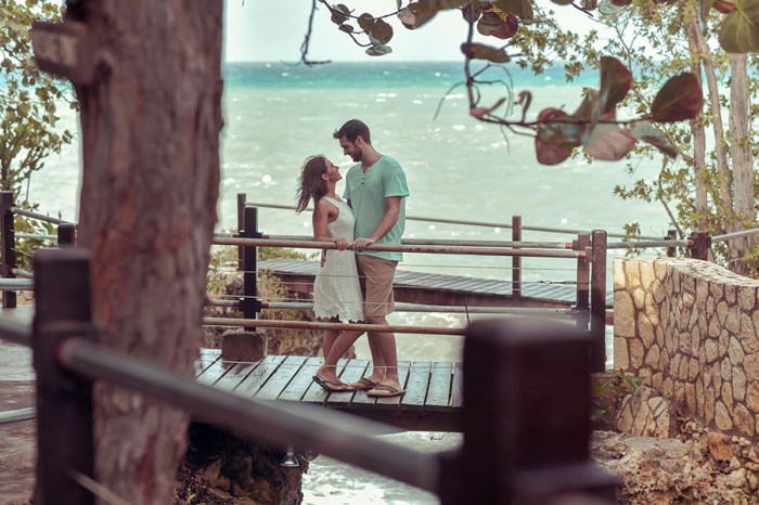 Being busy and preoccupied with all of these details, one of the most important things that should not be missed is hiring the services of exceptional and professional Jamaican wedding photographers and videographers to be able to capture the once-in-a-lifetime grandiose and momentous event; the wedding. With outstanding and remarkable wedding photos, the couple can re-live all the memories and emotions that have been shared and expressed during that precious and memorable occasion where the couples say their “I do’s” and become united as husband and wife in front of their loved ones and friends. Nothing and no one can re-create the exact same feeling and ambiance, and this is why hiring a Jamaica wedding photography expert is the best decision a couple has to make.