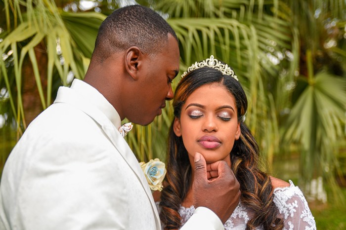 ⦁ Ensure that the Couple and the Photographer’s Personality Mesh with each other It is important that the couple is comfortable with the photographer so that they may effectively verbalize their preferences and so with the photographer so that he can express his valuable suggestions and ideas more effectively. Being able to work harmoniously and comfortable with each other will bring out more successful and remarkable results.It is very significant for the wedding photographer to know the precise decision of the couple whether he is hired or not, and this should be explicitly expressed by the clients so that the photographer would be able to block out the date in his calendar and would not accept other bookings from other clients. The couple should not forget to confirm the booking especially two weeks before the big day. It is important that an agreement or contract be signed between the photographer and the client because it will protect both parties in case one side fails to meet his obligations towards the other. It would be an assurance that the photographer would perform his duties and responsibilities based on the provisions agreed upon by the client and the professional wedding photographer.